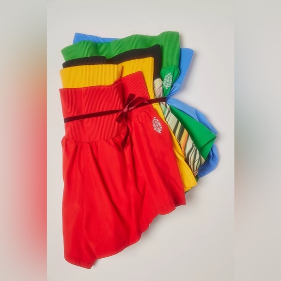 Free People Movement Carpe Diem Shorts in Red. - Picture 4 of 5